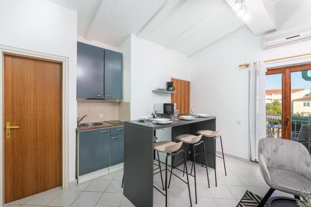 Apartman Tea Novigrad Istria エクステリア 写真